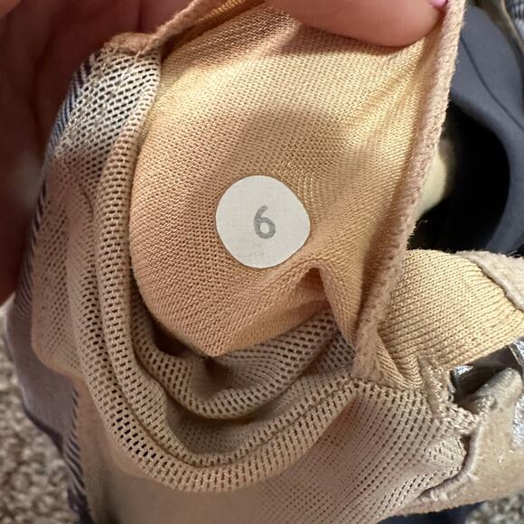 LULULEMON Women's Push Your Limits Tank Size 6 - Picture 3 of 8